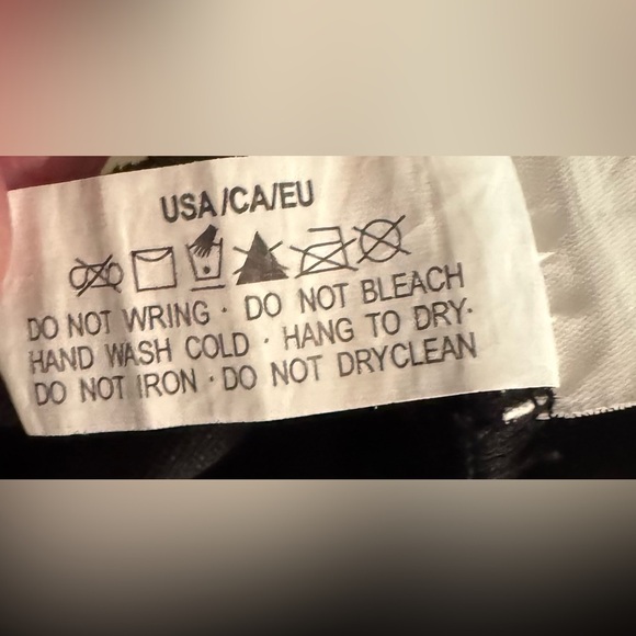 COCOSHIP Black and Red Floral One Piece Swimsuit - Picture 5 of 7